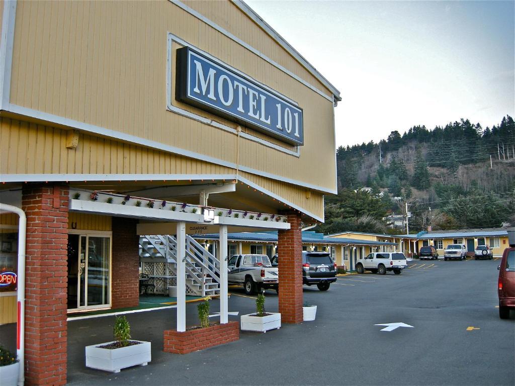 Motel 101 Gold Beach Exterior photo